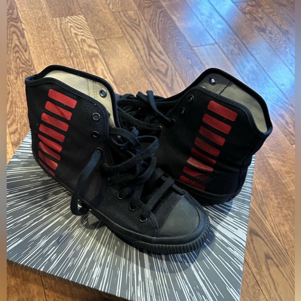 Po Zu “Han Solo” high tops. Gently used.